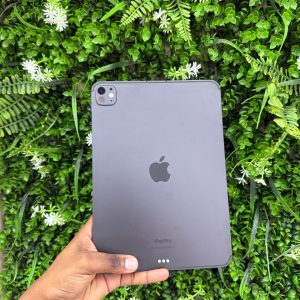 DEAL OF THE MONTH: IPAD PRO 11-INCH M4 256GB WIFI AND CELLULAR (CPO)